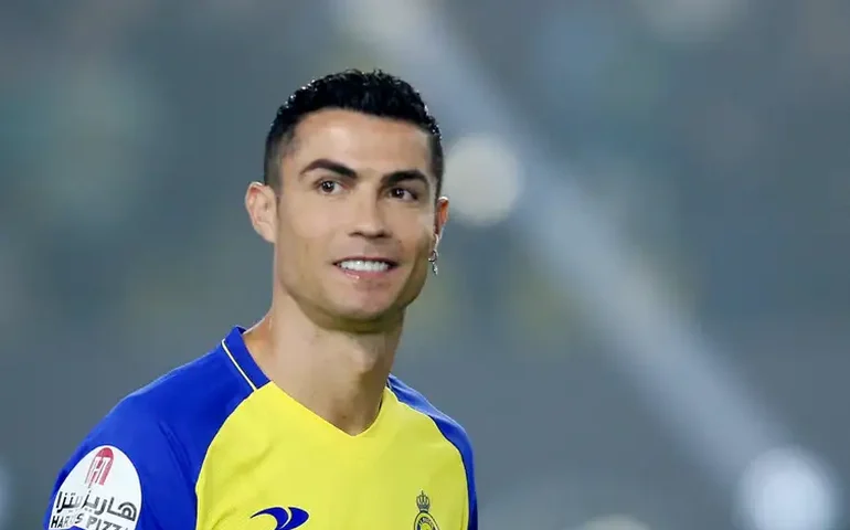 Cristiano Ronaldo conquista 20 milhões de inscritos 24 horas após lançar seu canal no YouTube
