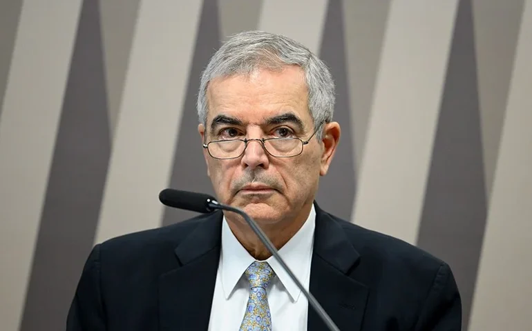 CRE aprova Eduardo Botelho Barbosa para embaixada na Síria