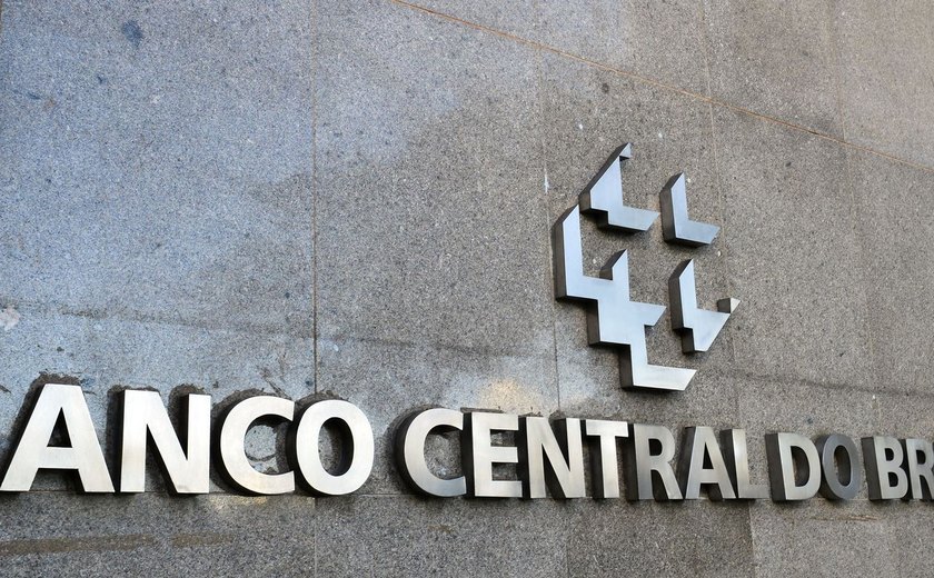 Crédito ampliado ao setor não financeiro subiu 0,9% em abril, para 150,7% do PIB, diz BC