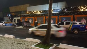 Motorista com sintomas de embriaguez é detido após atingir veículos estacionados em Aracaju / Foto: Foto: CPTran/SE