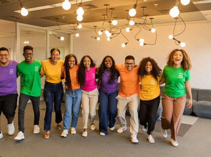 Instituto Coca-Cola Brasil abre 45 mil vagas para capacitação de jovens e amplia acesso ao mercado de trabalho