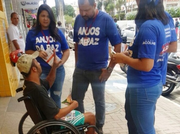 Anjos da Paz acolhem dependente químico em busca ativa em Arapiraca