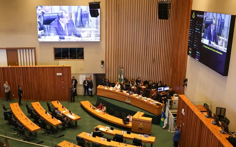 Consultoria da CLDF afirma que compra do Master pelo BRB exige autorização legislativa