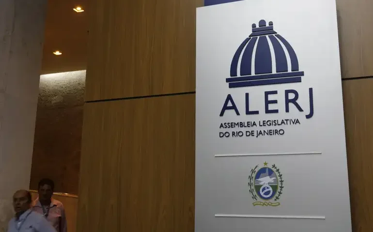 Oposição boicota eleição na Alerj em protesto contra voto aberto