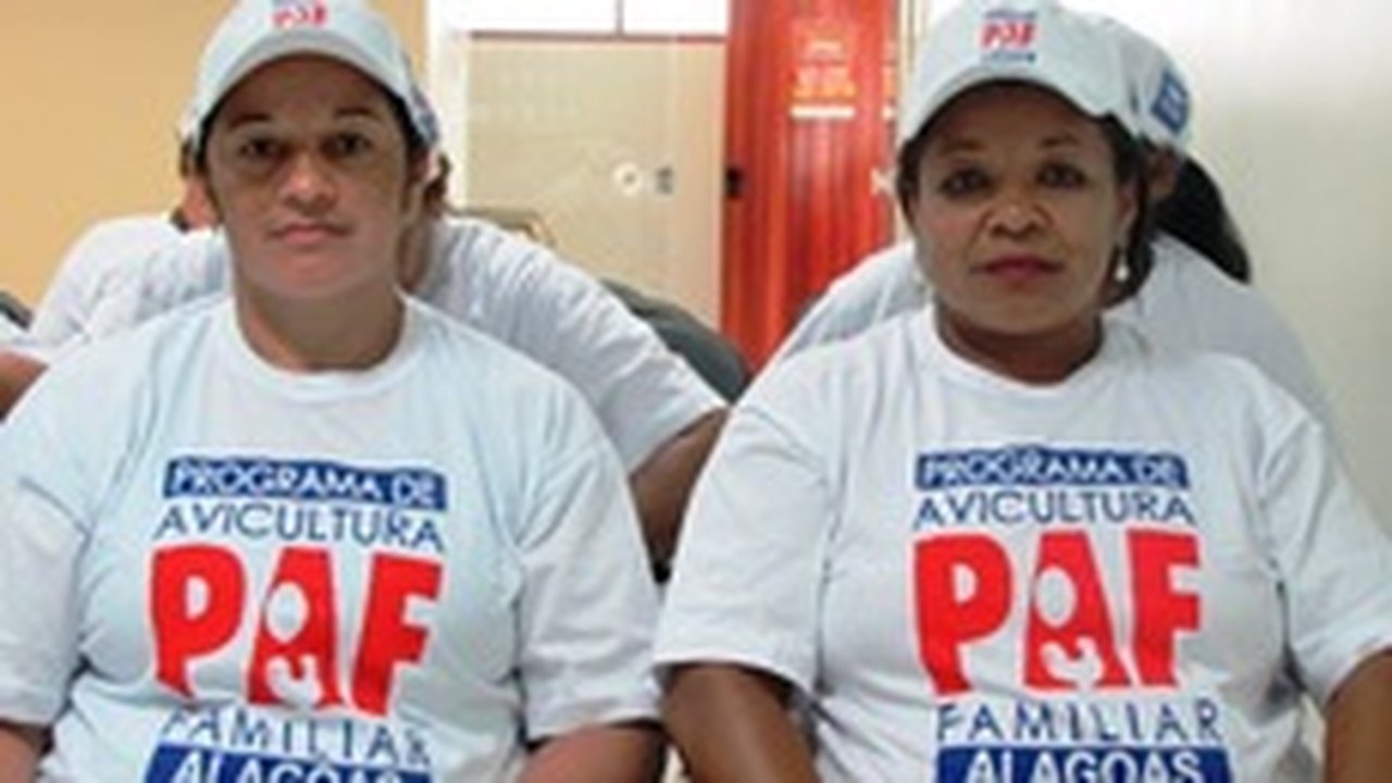 Produtores beneficiados pelo PAF participam de Seminário de Avicultura Familiar