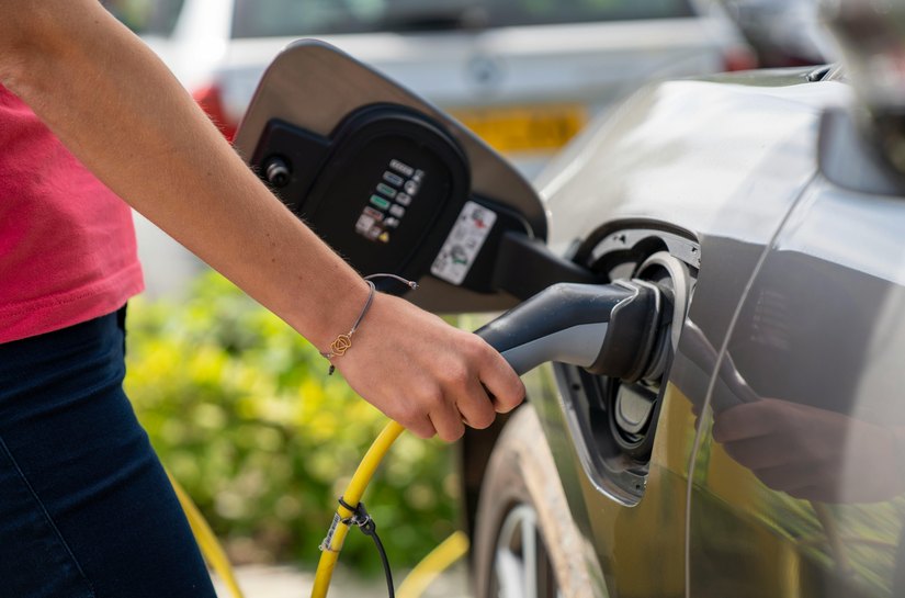 Frota de carros elétricos cresce 300% em Alagoas em dois anos