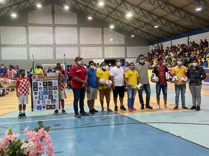 Junqueiro abre Iª Copa Municipal de Futsal reunindo equipes masculinas e femininas