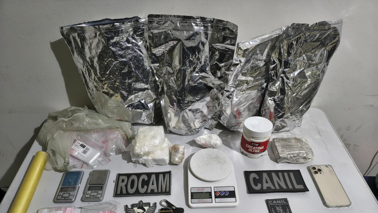 PM-AL apreende 25 armas e quase 22 quilos de drogas em uma semana