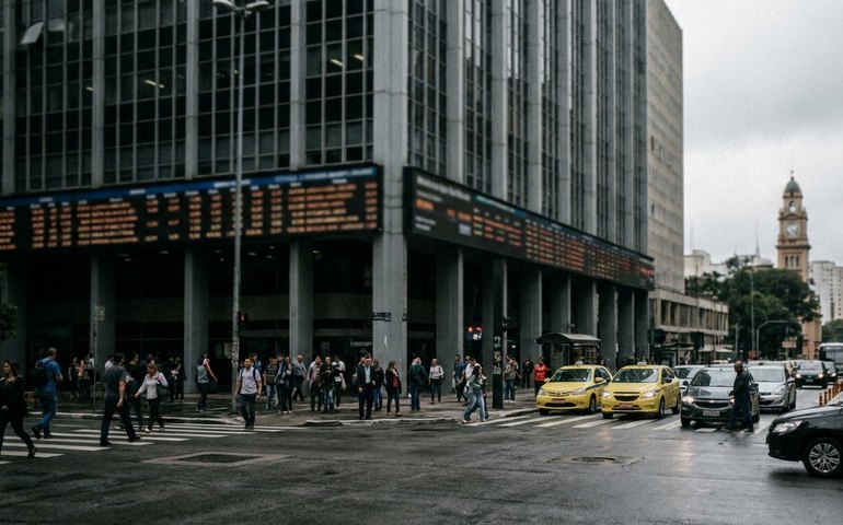 Alta em NY é incapaz de empolgar o Ibovespa, em meio a riscos inflacionários