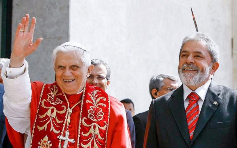 Lula lamenta morte de Bento XVI e relembra ‘compromisso com a fé’