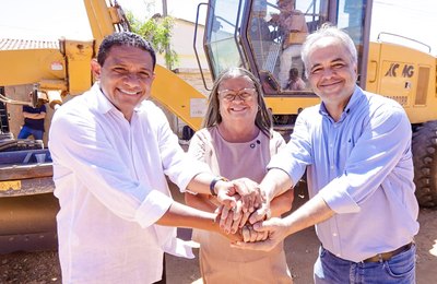 Prefeita Tia Júlia anuncia início da primeira etapa de obras de pavimentação no Loteamento Sabiá