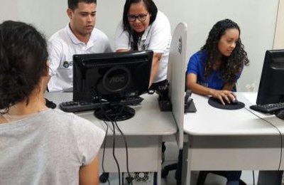 Sine Maceió tem vagas de emprego e estágio em Administração 