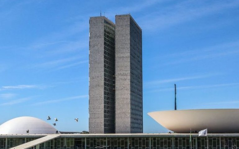 Congresso analisará dosimetria e outros 69 vetos de Lula após recesso