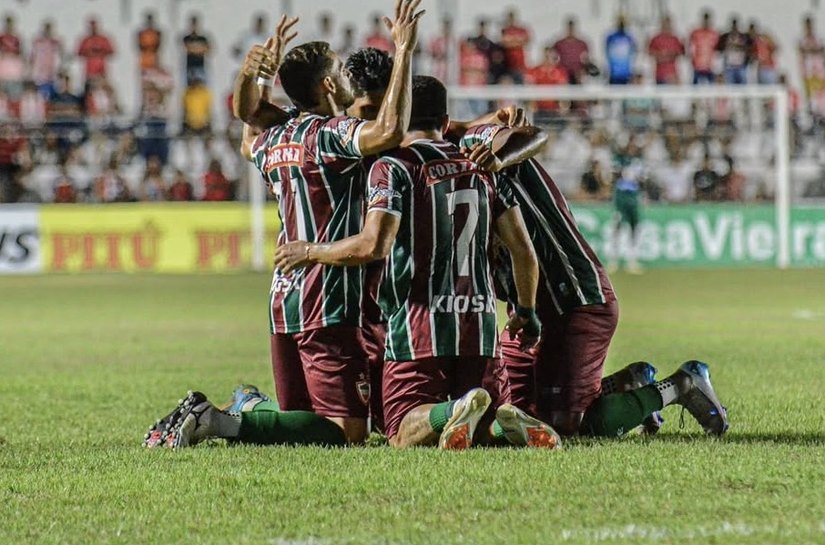 Fora de casa, CSE vence Penedense por 2 a 0 e entra no G4 do Alagoano