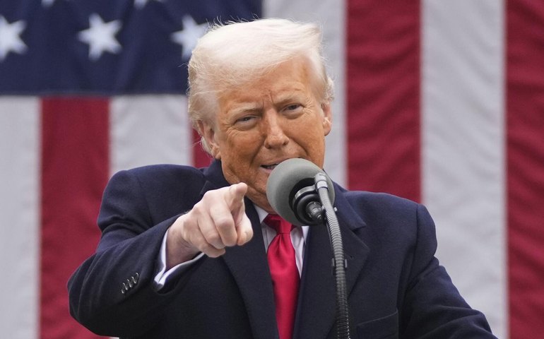 Decisão da Suprema Corte dos EUA sobre tarifas desafia estratégias comerciais de Trump