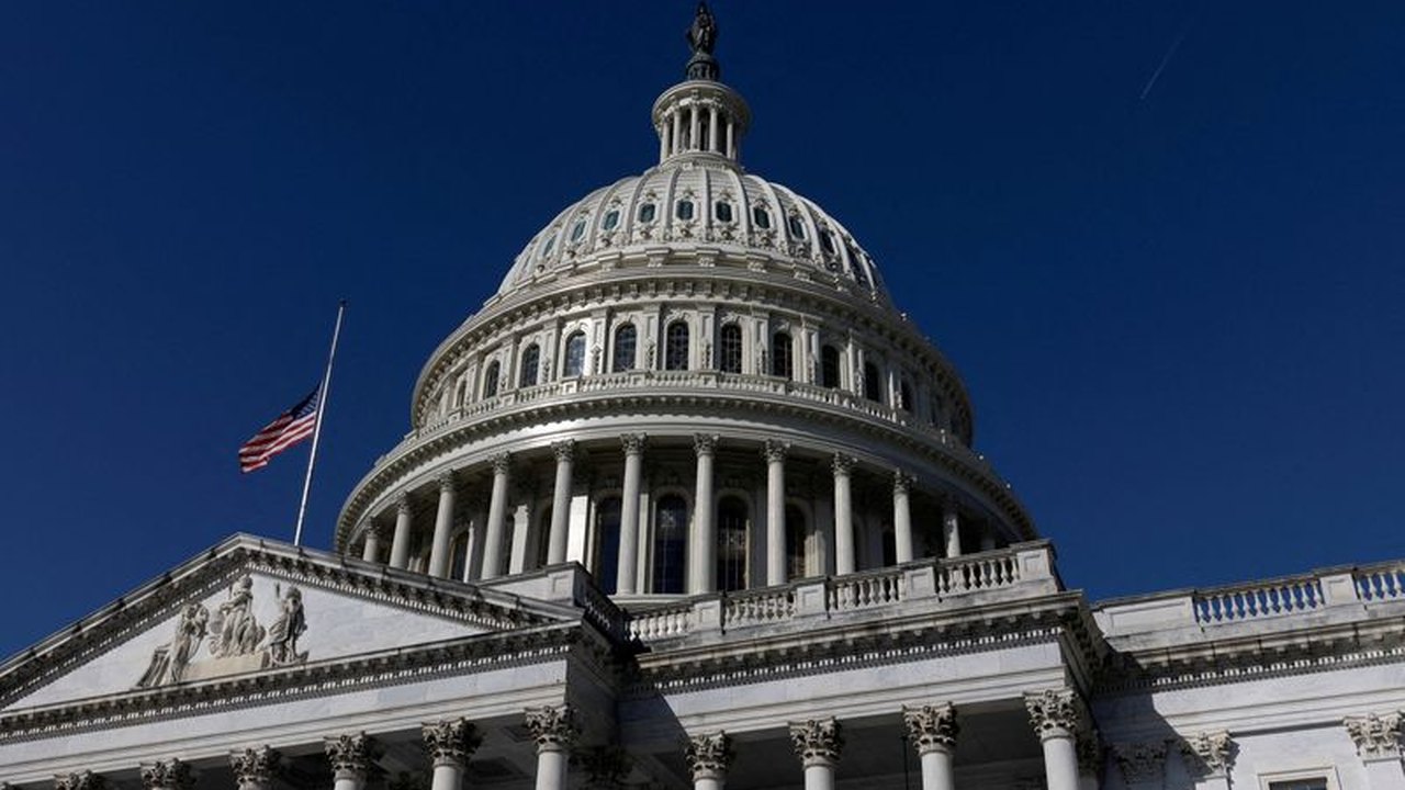 Polícia do Capitólio revista prédios do Senado americano após relato não confirmado de atirador ativo