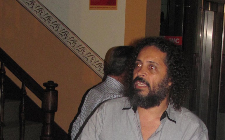 Exposição e lançamento de livro comemoram trajetória de Jacinto Silva