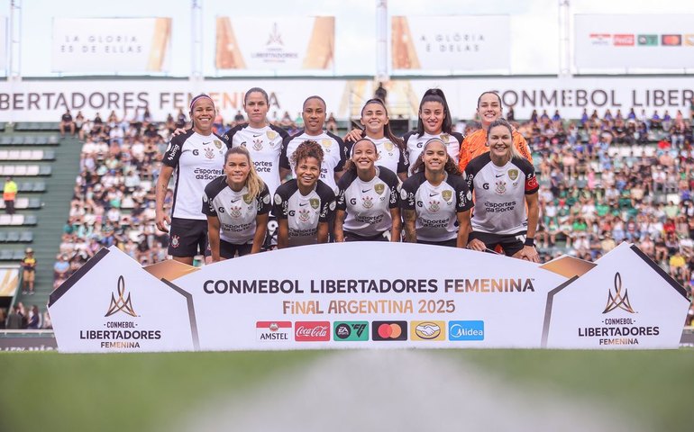 Libertadores: Corinthians faz história com tricampeonato consecutivo