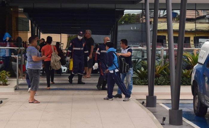 Caso deixou pais e alunos em pânico Caso deixou pais e alunos em pânico