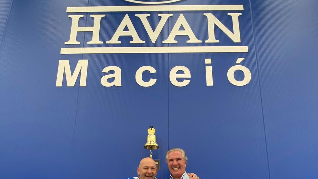 Collor pede a Luciano Hang construção de loja Havan em Arapiraca