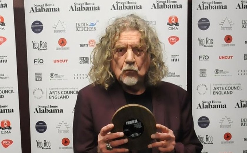 Robert Plant surpreende e canta 'Stairway to Heaven' pela primeira vez em 16 anos