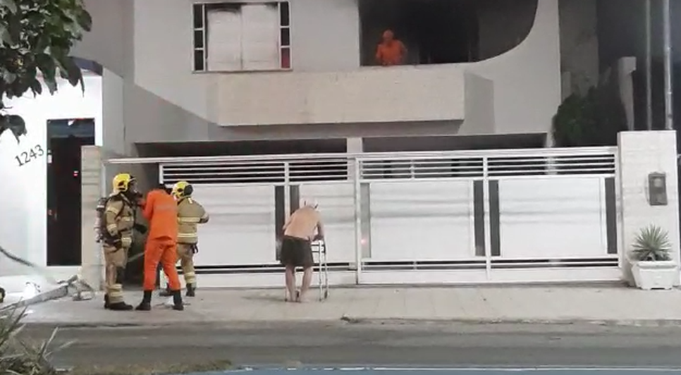 Incêndio atinge residência de idosos em Itabaiana