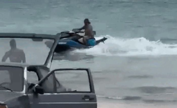 Moto aquática foi apreendida após quase atingir criança em Maragogi