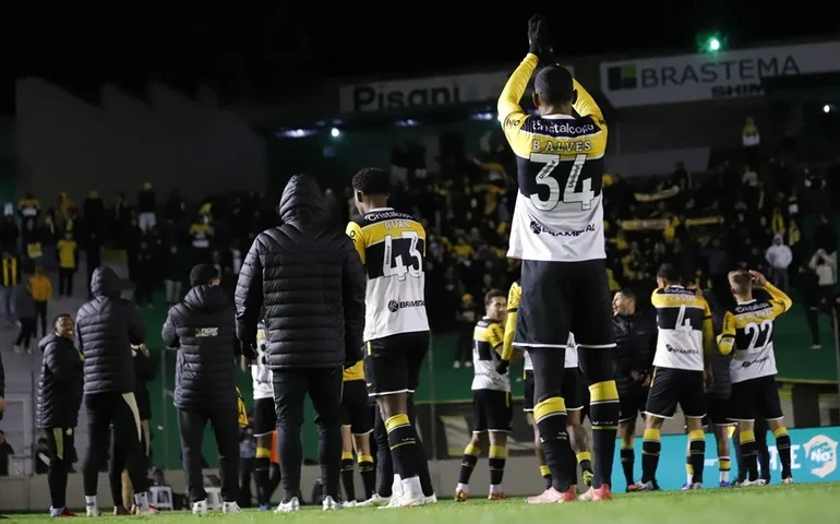 Criciúma vence o Londrina e fica dentro do G-6 da Série B do Brasileiro