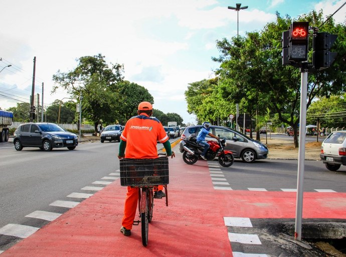 SMTT avança na implantação da ciclovia da BR-104