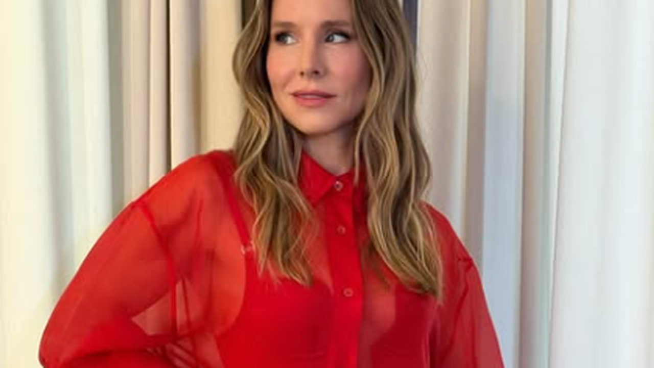 Kristen Bell sobre sucesso de 'Ninguém quer': 'As pessoas querem ver o Seth Cohen de The O.C. e a Veronica Mars juntos'