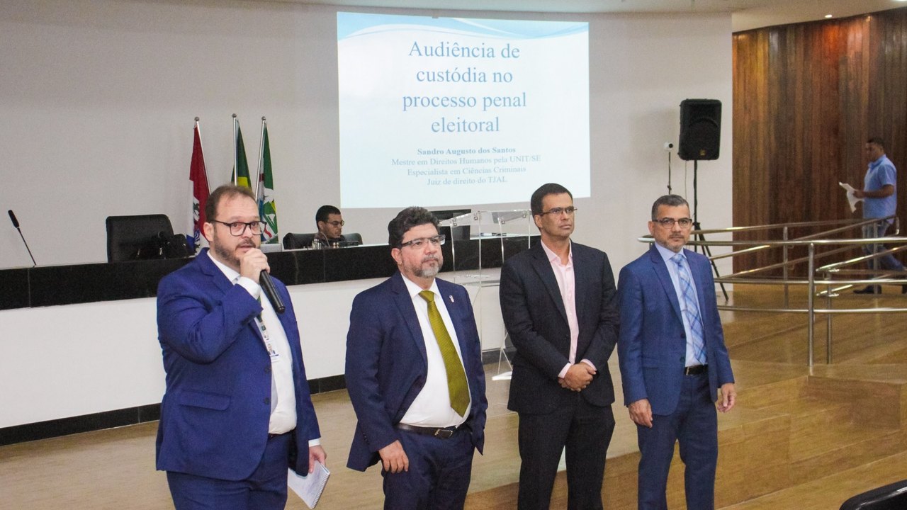 Servidores do TRE/AL participam de capacitação para as eleições municipais