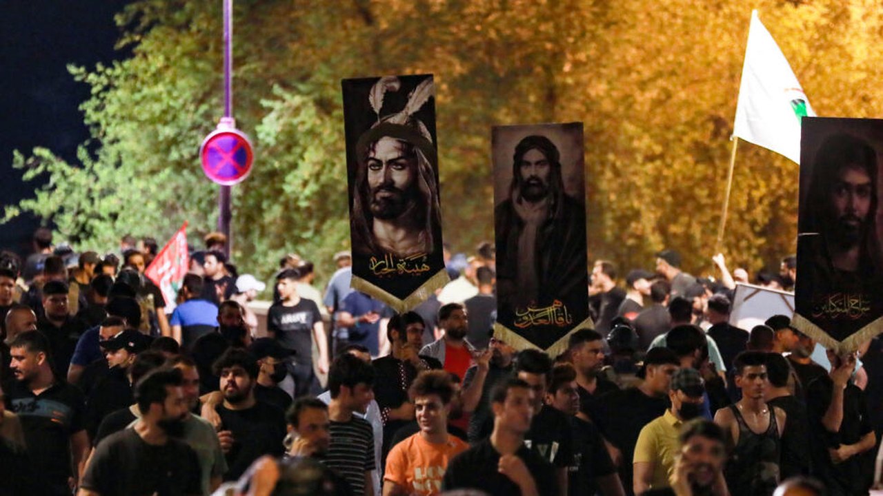 Após nova profanação do Alcorão, multidão enfrenta a polícia em protesto no Iraque