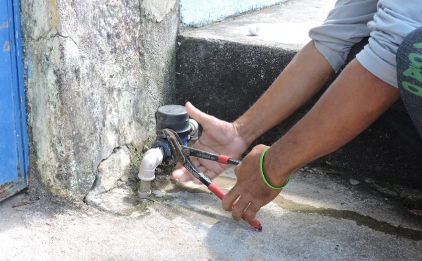 Casal identifica 24 irregularidades em Quebrangulo e Paulo Jacinto