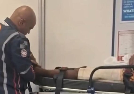 Socorrista do Samu usa as próprias meias para aquecer paciente em UPA do RJ