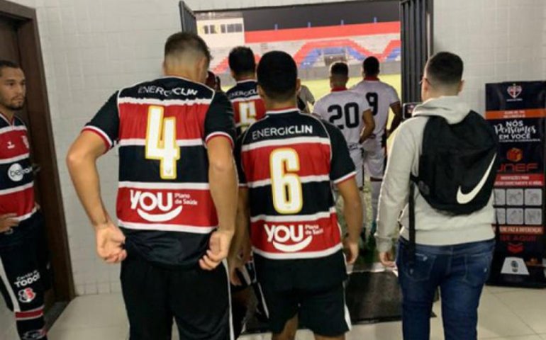 Santa Cruz vence Atlético-BA fora de casa e praticamente elimina o CSE