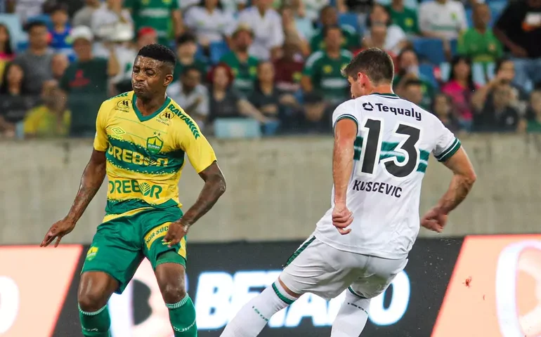 Campeonato Brasileiro: Cuiabá enfrenta o Vitória