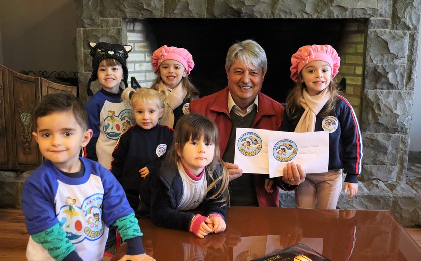 Escola de Educação Infantil Pequenos Gigantes fará festa em comemoração aos 20 anos