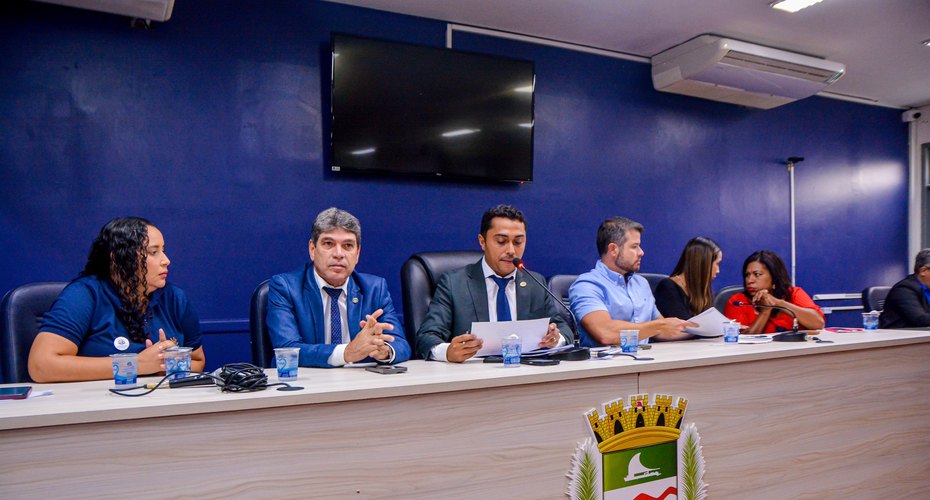 Câmara reúne demandas de ambulantes para reordenamento da orla marítima de Maceió