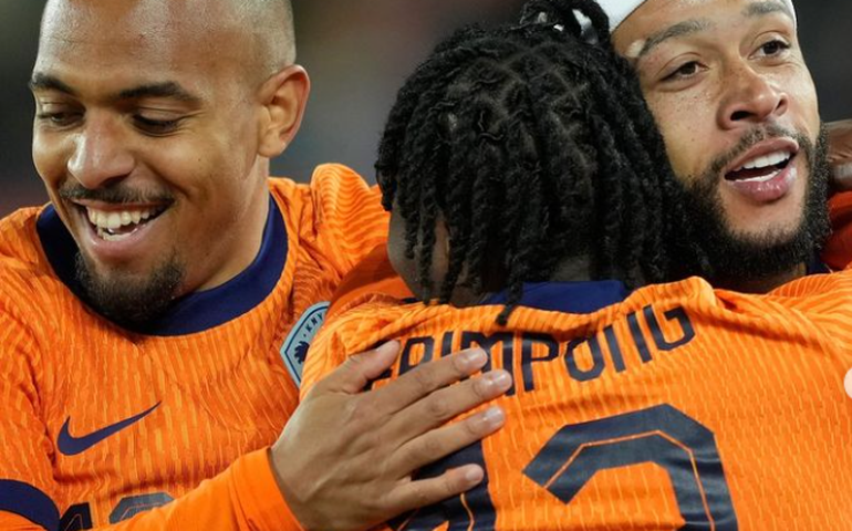 Holanda fecha série de amistosos diante da Islândia com nova goleada e chega à Euro empolgada