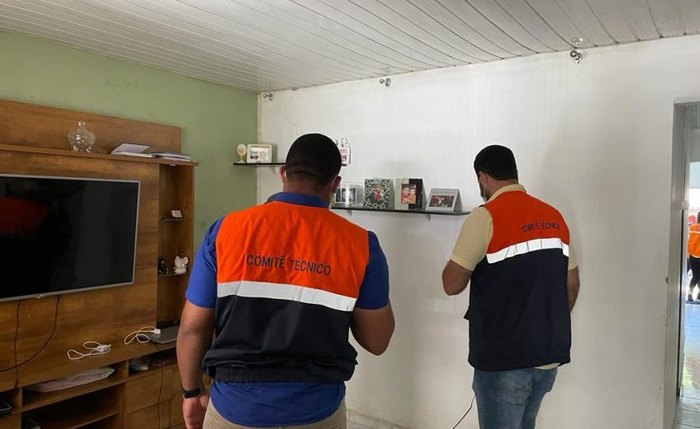 O Comitê Técnico realizou visitas em residências do Flexal de Cima e Flexal de Baixo O Comitê Técnico realizou visitas em residências do Flexal de Cima e Flexal de Baixo