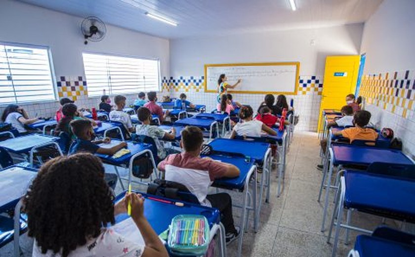 Arapiraca faz mais uma convocação para professores e apoio de PSS da Educação