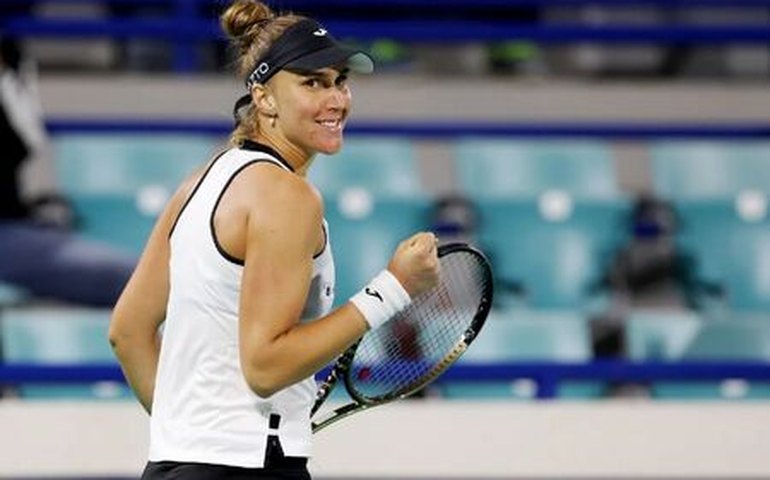 Bia busca virada, avança em Indian Wells e enfrentará Raducanu; Swiatek atropela