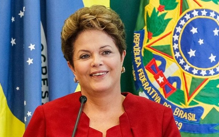 Dilma oferece ajuda ao Chile após terremoto