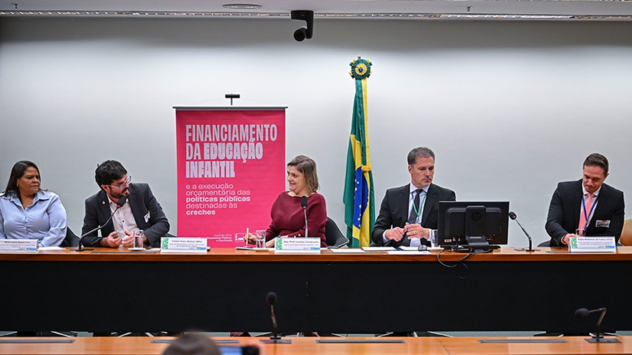Na CMO, especialistas pedem mais recursos para melhoria da educação infantil