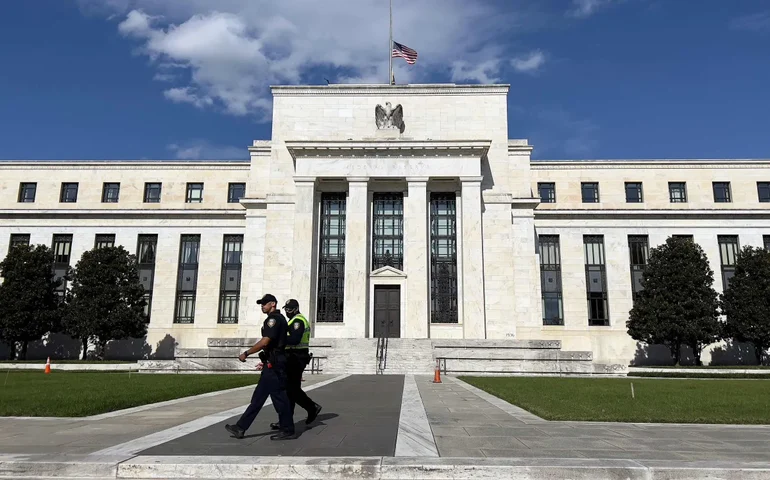 Inflação dos EUA voltará à meta, aconteça o que for, afirma dirigente do Fed