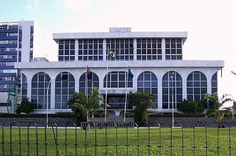 TCE abre edital para constituir grupo de análise de licitação de agência