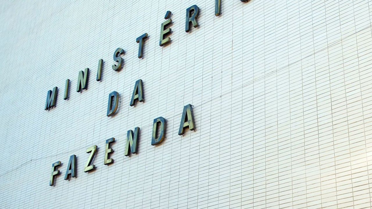 Governo define concessão de apostas esportivas de quota fixa