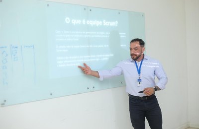 Escola de Governo abre edital para credenciamento de novos instrutores