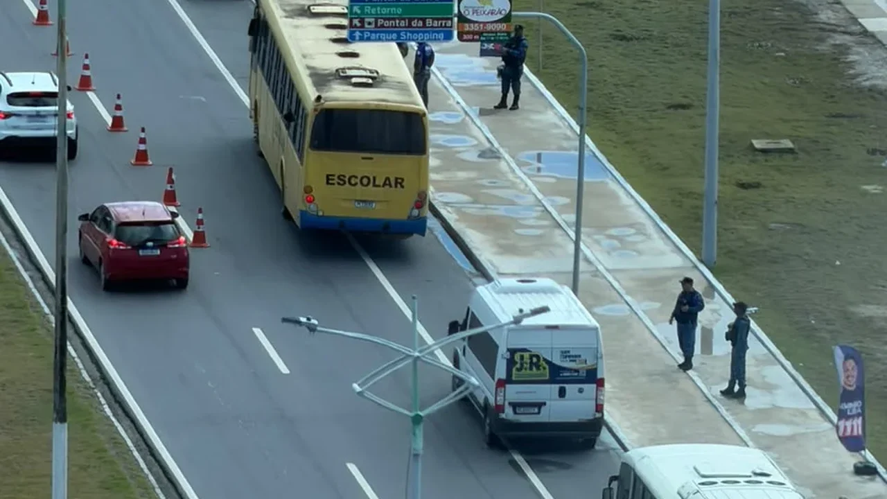 Condutores denunciam blitzes da DMTT e apreensões de veículos a caminho de ato de Renan Filho