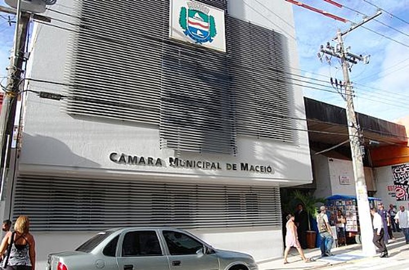 Entra em vigor nesta segunda, ponto eletrônico da Câmara de Maceió